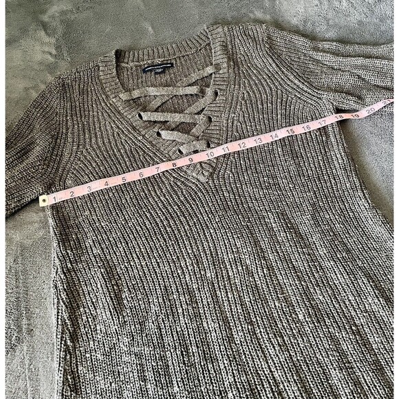 American Eagle Womens Sweater Gray Lace Up VNeck Long Sleeve Size M Lightly Worn - Picture 3 of 6